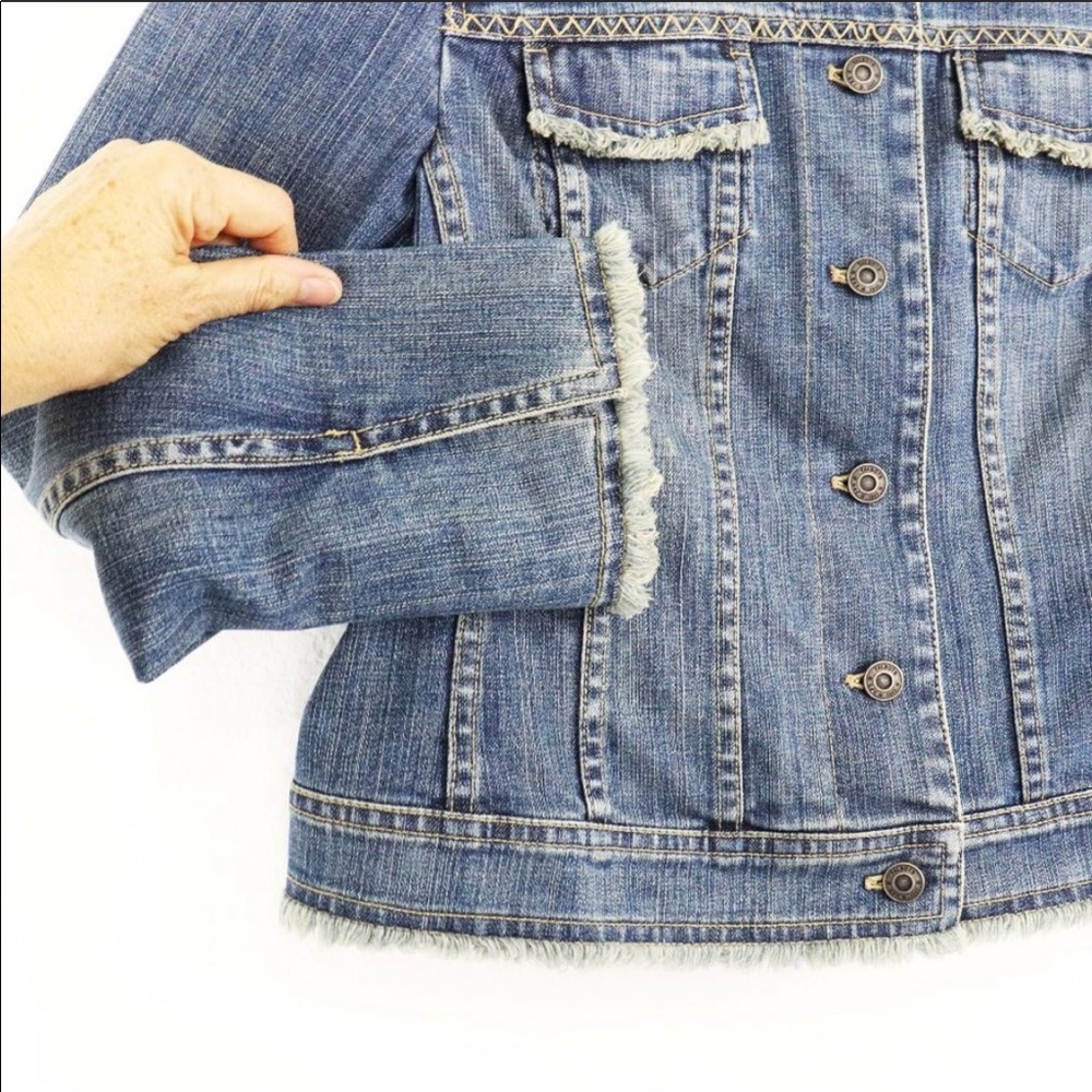 Talbots Raw Edge Jean Jacket - Size 6 - Picture 1 of 4